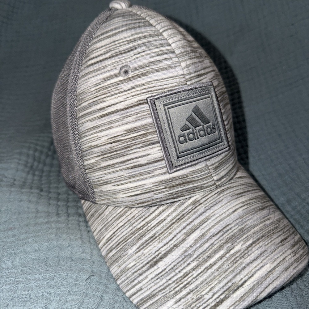 Adidas Men's Cap Hat Gray White Flex Fit Stretch Sz S/M